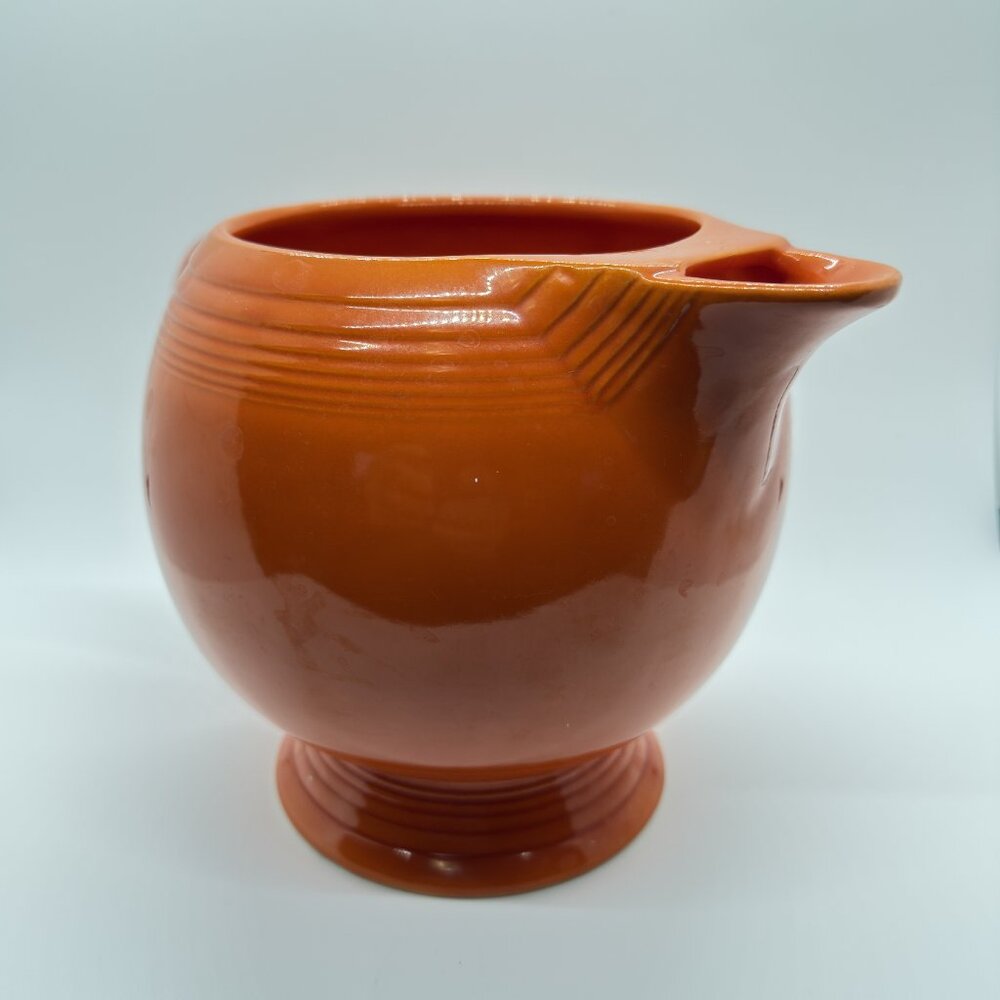 Vintage Fiesta Ware RED (orange) - Lip Pitcher 1936 - 1946 - 64oz - Picture 2 of 13